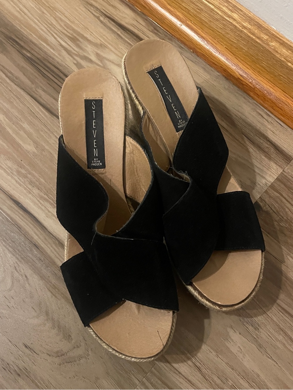 Steve Madden Black Leather & Suede Platform Sandals